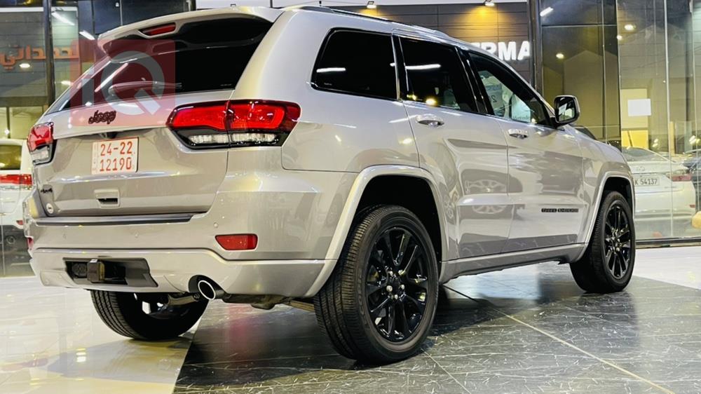 جيب جراند شيروكي